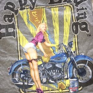 PinUp graphic tee shirt